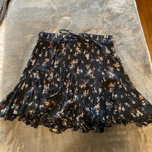 Vici black floral mini skirt